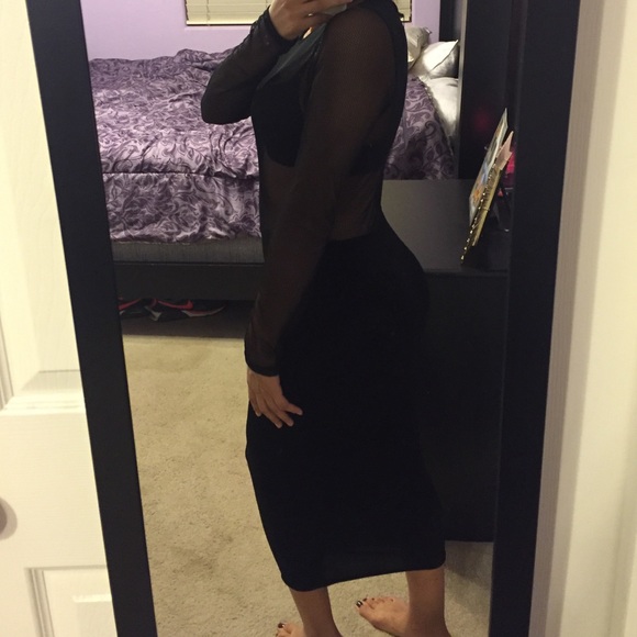 Velvet/fishnet midi - Picture 2 of 4